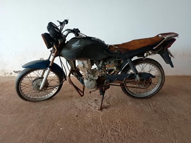 Honda CG 125 Cargo 2001 em leilão