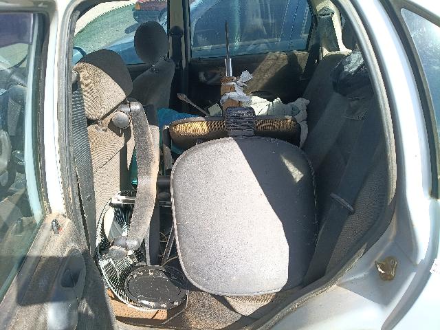 Foto 12 de 35: CORSA MILENIUM - 2002/2002