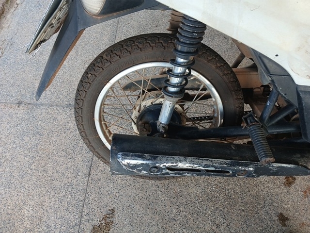 HONDA BIZ 100 ES - 2014/2015 — foto 10 de 10