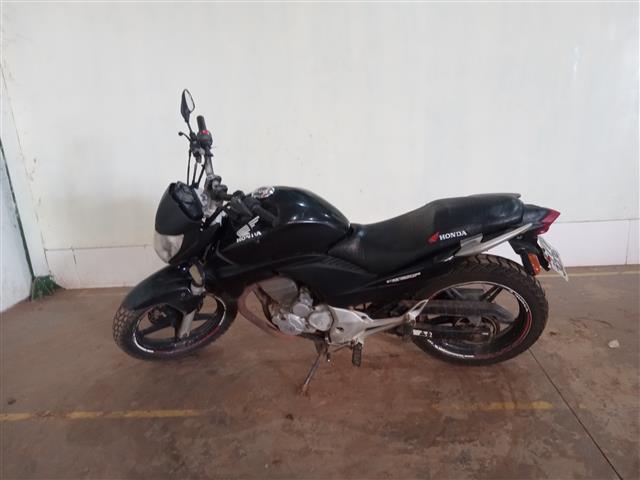 HONDA - CB 300R - leilão extrajudicial - ALTAMIRA PA - lance mínimo R$ 1.500