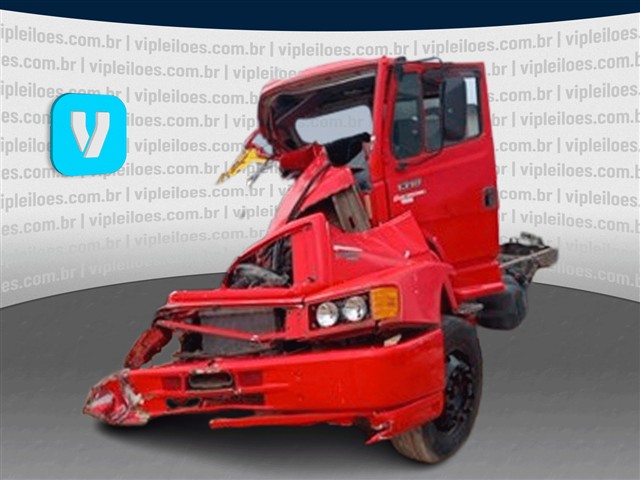 MERCEDES-BENZ - L 1318 - leilão extrajudicial - CAMAÇARI BA - lance mínimo R$ 29.500