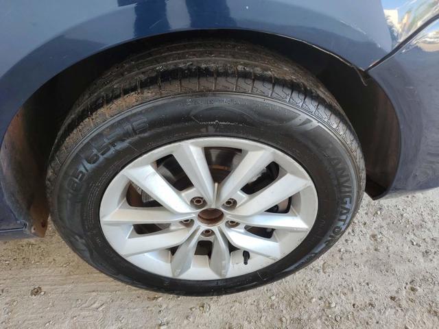 VOLKSWAGEN NOVO SPACEFOX CL MA - 2014/2015 — foto 34 de 37