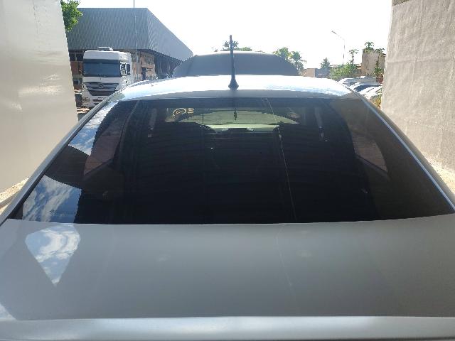 VOLKSWAGEN POLO SEDAN 1.6 COMFOR - 2010/2011 — foto 29 de 35