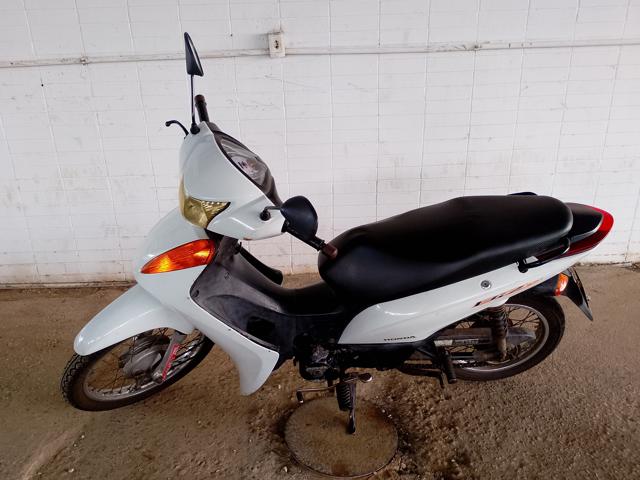 Honda BIZ 100 ES C 100 BIZ-ES
