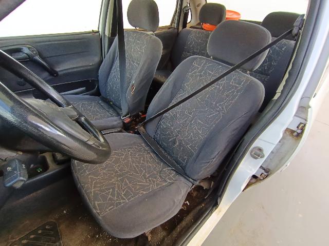 GM CORSA SUPER - 2000/2001 — foto 17 de 25