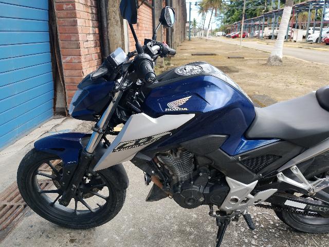Foto 13 de 16: CB300F TWISTER ABS - 2025/2026