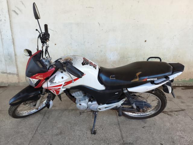 Honda CG 150 Titan EX 2015 em leilão