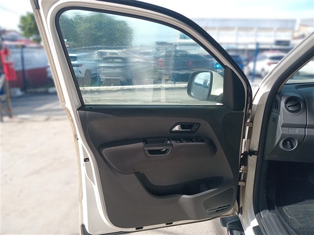 VOLKSWAGEN AMAROK CD 4X4 TREND - 2014/2014 — foto 14 de 33
