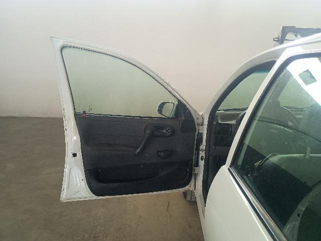 CHEVROLET CLASSIC LS - 2015/2016 — foto 13 de 40
