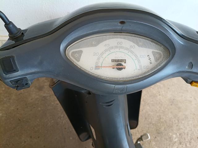 Foto 6 de 11: C100 BIZ ES - 2004/2004