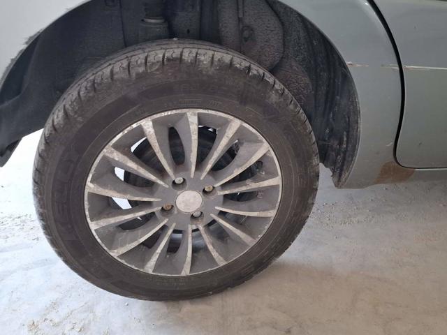 IDEA ESSENCE 1.6 16V FLEX - 2013/2013 — foto 24 de 26
