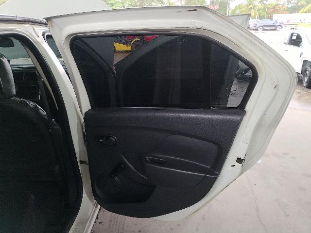 RENAULT LOGAN AUTH 10 - 2019/2020 — foto 25 de 40