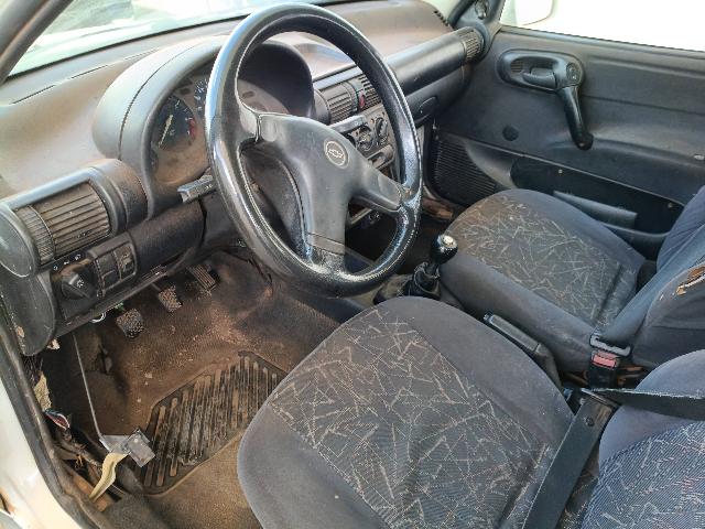 GM CORSA SUPER - 2000/2001 — foto 18 de 25