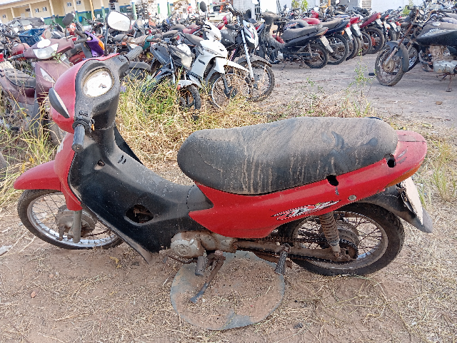 HONDA - C100 BIZ ES - leilão extrajudicial - TIANGUÁ CE - lance mínimo R$ 400