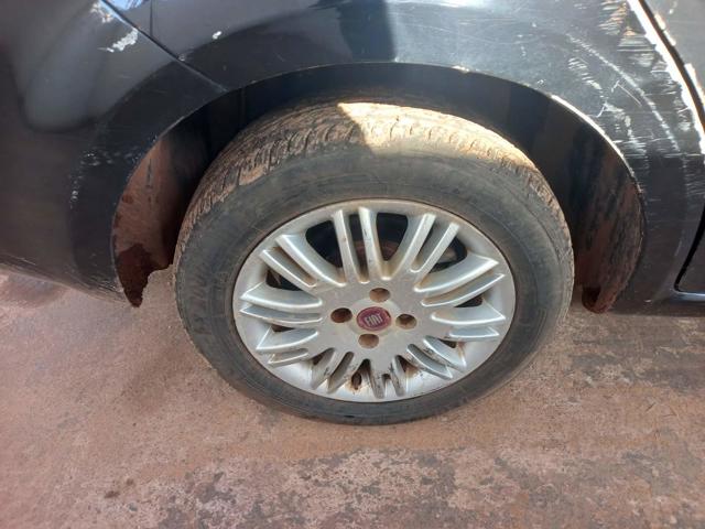 FIAT LINEA ESSENCE DUAL - 2012/2013 — foto 27 de 28