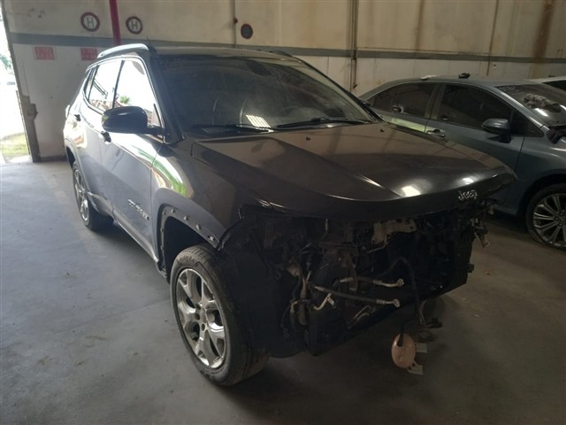 JEEP COMPASS LONGITUDE D - 2018/2018 — foto 3 de 40