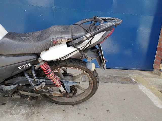 YAMAHA YS150 FAZER SED - 2014/2014 — foto 11 de 25