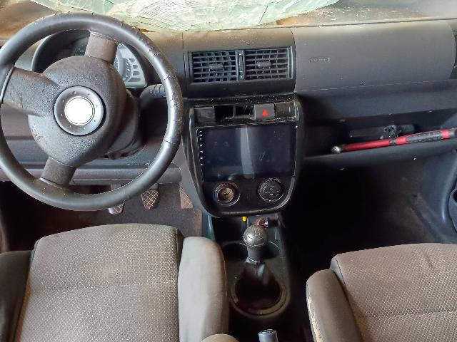 VOLKSWAGEN FOX 1.0 - 2006/2006 — foto 20 de 27