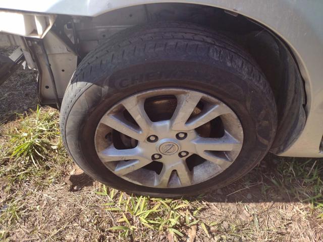 NISSAN LIVINA 18SL - 2012/2013 — foto 24 de 36