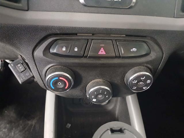 CHEVROLET ONIX 1.0MT LT - 2018/2019 — foto 15 de 38