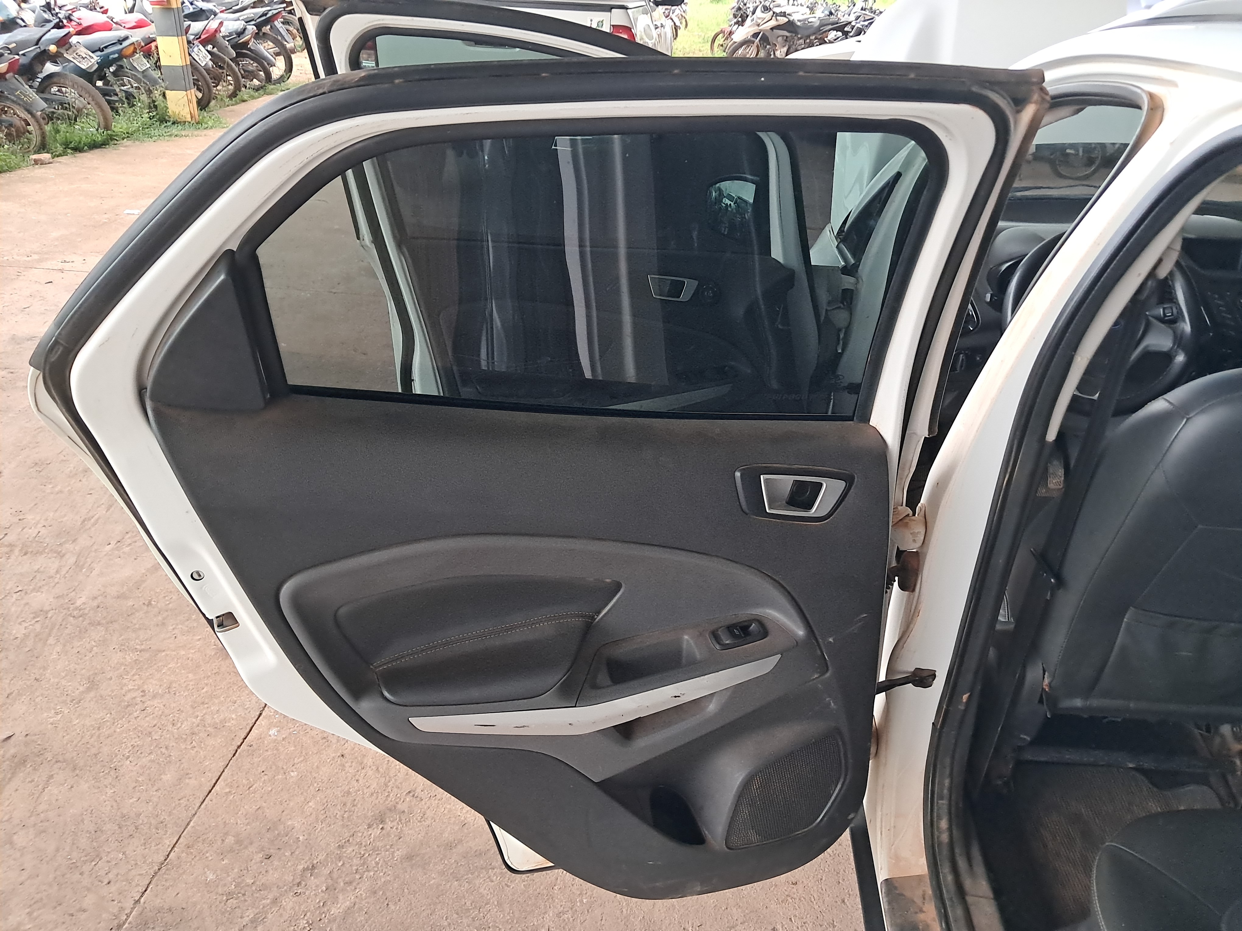 FORD ECOSPORT FSL 1.6 - 2014/2015 — foto 13 de 29