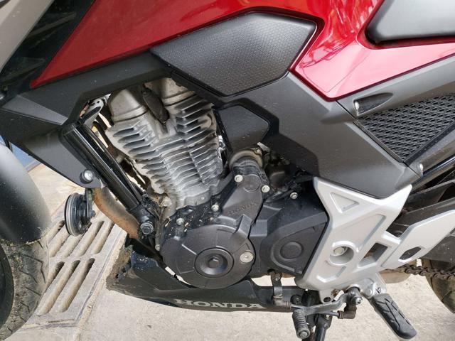 Foto 10 de 22: CB300F TWISTER ABS - 2026/2026