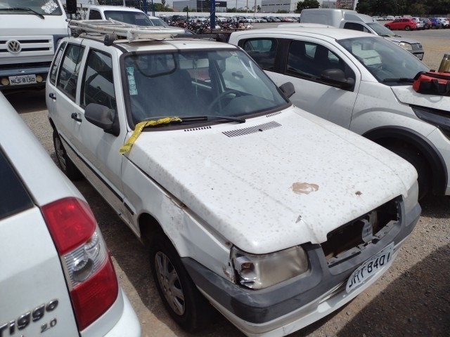 FIAT - UNO MILLE ECONOMY - leilão extrajudicial - SAMAMBAIA DF - lance mínimo R$ 6.200