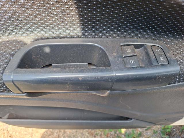VOLKSWAGEN VOYAGE TL MB - 2015/2016 — foto 21 de 32