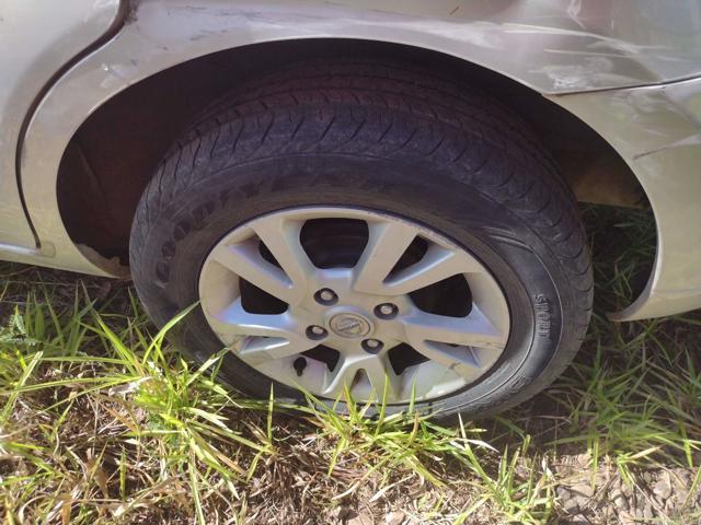 NISSAN LIVINA 18SL - 2012/2013 — foto 27 de 36