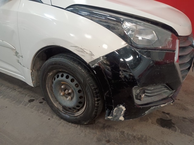 HYUNDAI HB20S 1.0M COMF - 2015/2016 — foto 39 de 40