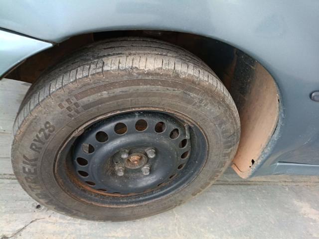 VOLKSWAGEN GOL 16V - 2000/2000 — foto 9 de 26