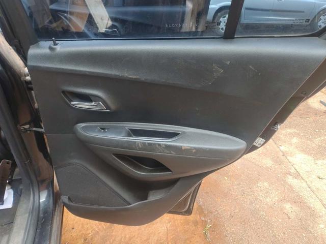 CHEVROLET TRACKER LTZ AT - 2013/2014 — foto 17 de 31