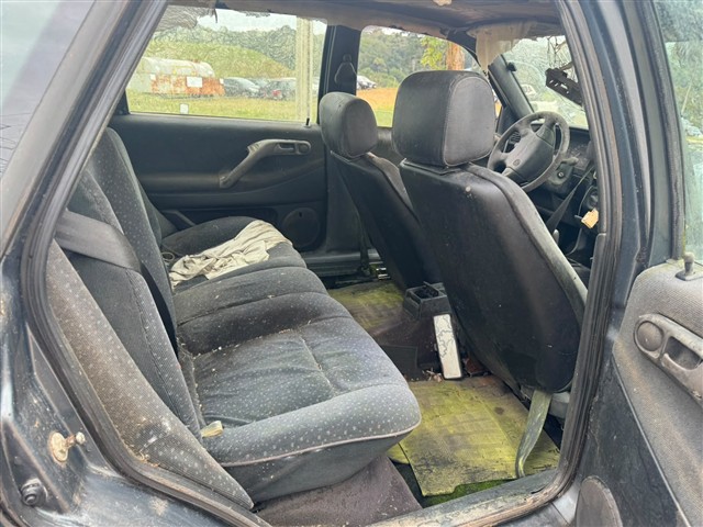 VOLKSWAGEN PASSAT - 1995/1995 — foto 7 de 22