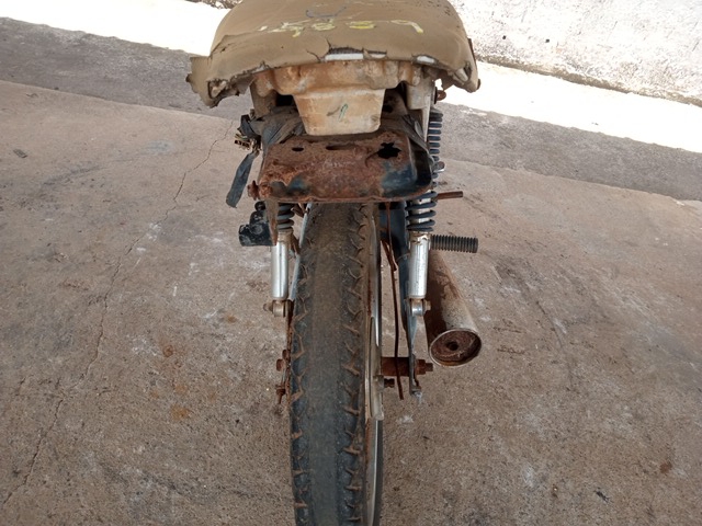 HONDA CG 125 TITAN KSE - 2002/2002 — foto 22 de 23