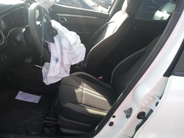 Foto 11 de 32: KWID OUTSID 2 - 2023/2024