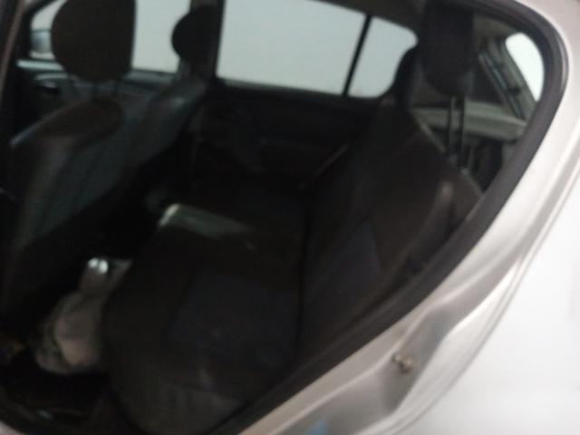 RENAULT SANDERO AUT1016V - 2009/2009 — foto 13 de 37