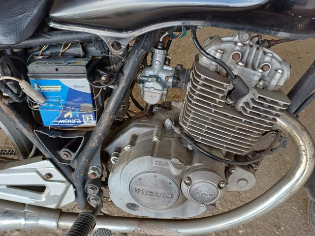 SUZUKI EN125 YES - 2005/2006 — foto 7 de 9