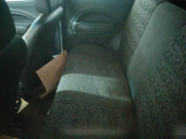 FIAT UNO VIVACE 1.0 - 2011/2012 — foto 12 de 22