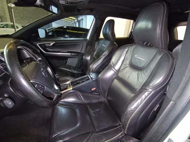 VOLVO XC60 2.0T5 R-DES - 2014/2014 — foto 6 de 28