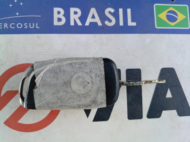 RENAULT CLIO CAM1016VH - 2011/2011 — foto 27 de 27