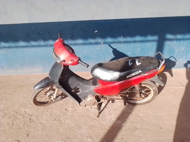 Honda C100 BIZ ES