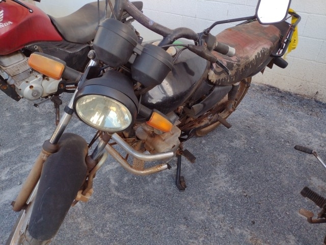 HONDA - CG 125 FAN - leilão extrajudicial - SAMAMBAIA DF - lance mínimo R$ 2.200