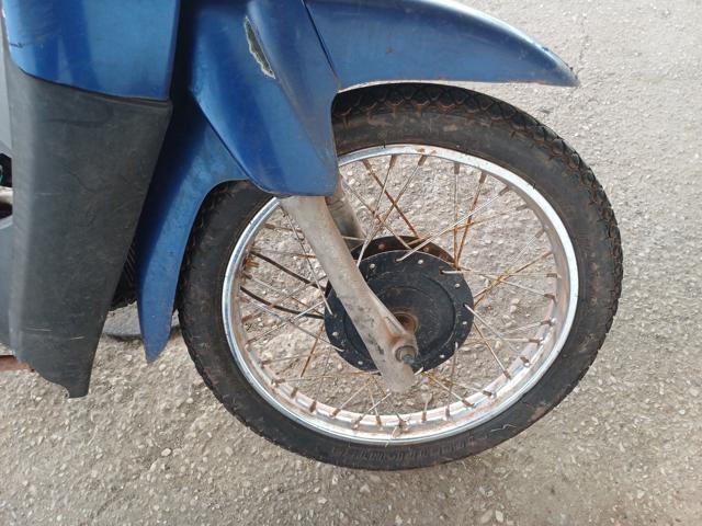 HONDA C100 BIZ - 1998/1998 — foto 9 de 10