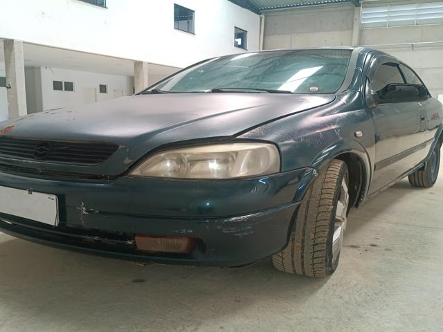 GM ASTRA GL - 2001/2001