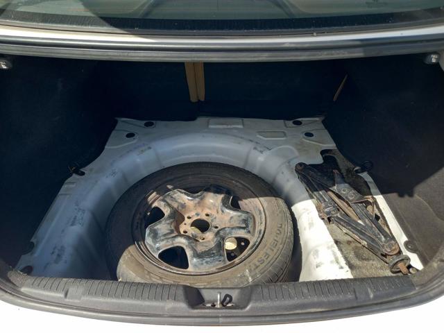 HYUNDAI ELANTRA GLS - 2011/2012 — foto 25 de 31