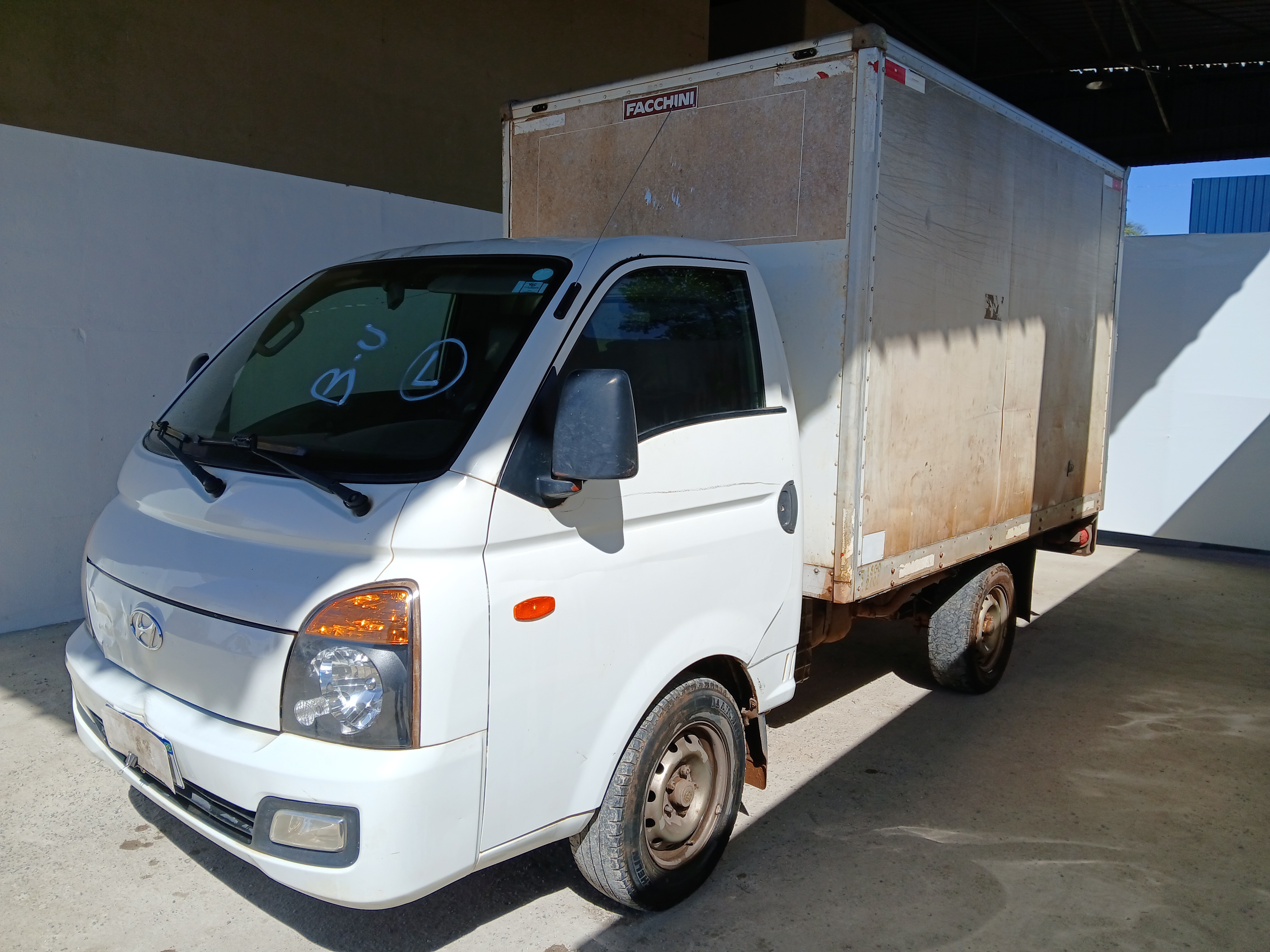 HYUNDAI HR HDB - 2016/2017