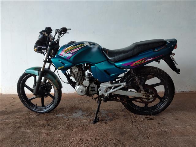 HONDA - CBX 200 STRADA - leilão judicial - IPUEIRAS PI - lance mínimo R$ 400