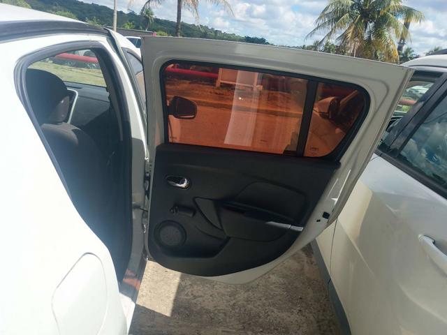 RENAULT SANDERO EXPR 10 - 2016/2017 — foto 13 de 37