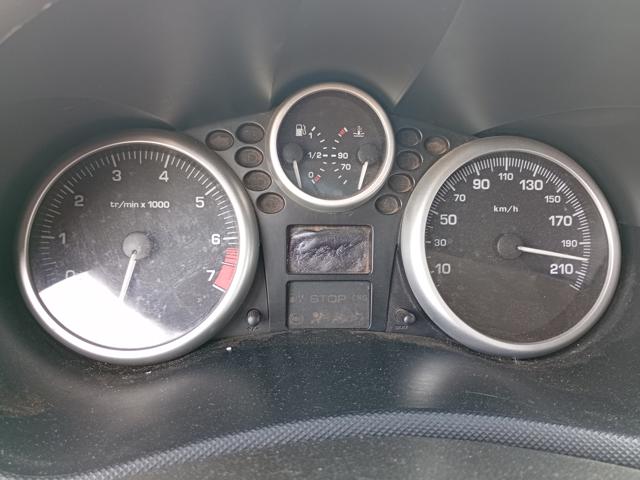 PEUGEOT 207SW XR - 2009/2009 — foto 6 de 32