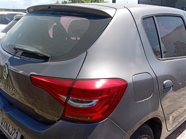 Foto 6 de 8: SANDERO ZEN10MT - 2020/2021